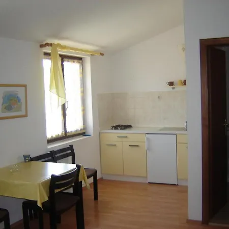 Adria Апартаменты *