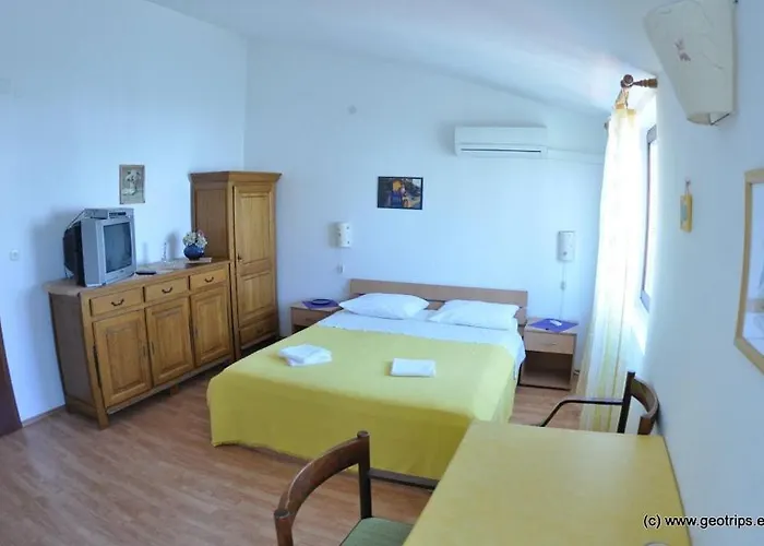 Adria Apartmán *